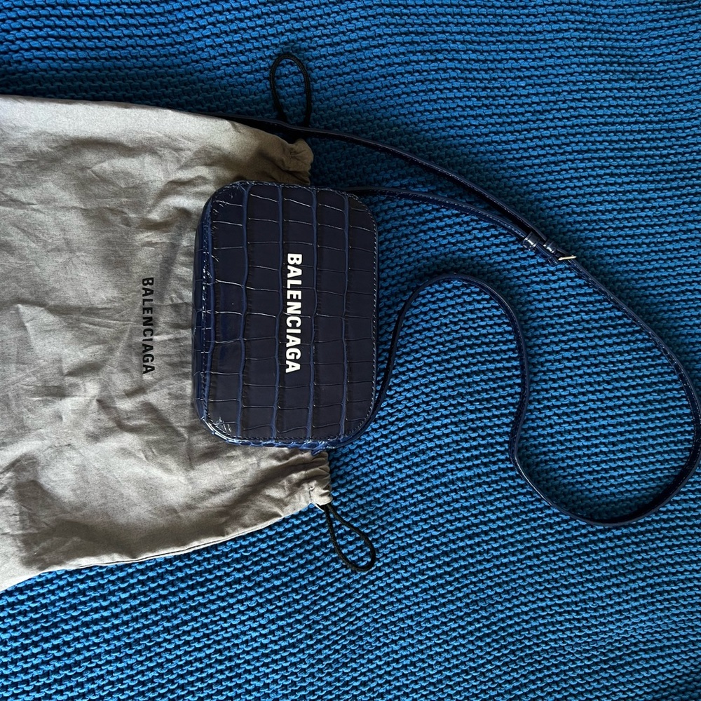 Blue Balenciaga crocodile embossed leather xs crpssbody and wallet - Picture 2 of 11